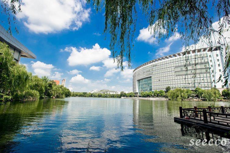 江苏理工学院